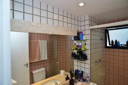 Apartamento para alugar com 89m², 2 quartos e 1 vaga Apartamento para alugar com 89m², 2 quartos e 1 vagaBanheiro Suíte