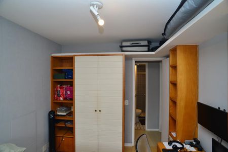 Apartamento para alugar com 89m², 2 quartos e 1 vaga Apartamento para alugar com 89m², 2 quartos e 1 vagaQuarto