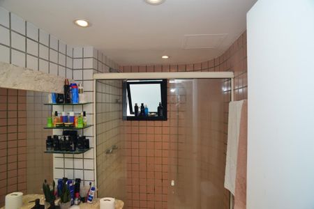 Apartamento para alugar com 89m², 2 quartos e 1 vaga Apartamento para alugar com 89m², 2 quartos e 1 vagaBanheiro Suíte