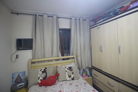 Quarto de casa para alugar com 1 quarto, 55m² em Cabuís, Nilópolis