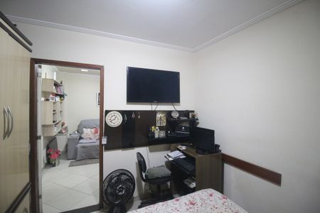 Quarto de casa para alugar com 1 quarto, 55m² em Cabuís, Nilópolis