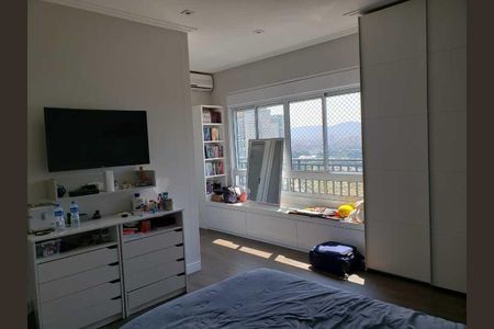 Apartamento à venda com 6 quartos, 260m² em Água Branca, São Paulo