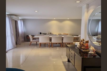 Apartamento à venda com 6 quartos, 260m² em Água Branca, São Paulo
