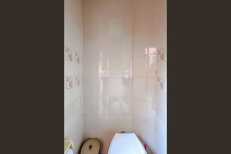Banheiro de serviço de casa à venda com 3 quartos, 100m² em Vila Gomes Cardim, São Paulo
