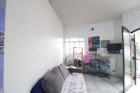 Casa à venda com 325m², 3 quartos e 3 vagasSalão
