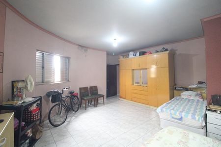 Suíte de casa à venda com 3 quartos, 325m² em Jardim Beatriz, São Paulo