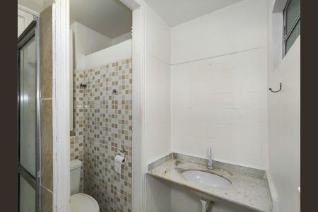 Casa à venda com 453m², 8 quartos e 1 vaga Casa à venda com 453m², 8 quartos e 1 vagaBanheiro Corredor