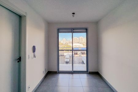 Sala de apartamento para alugar com 1 quarto, 27m² em Guaiauna, São Paulo