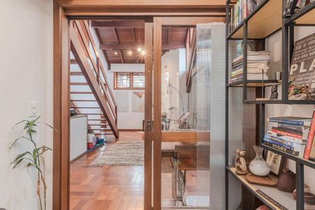 Casa para alugar com 375m², 4 quartos e 4 vagas