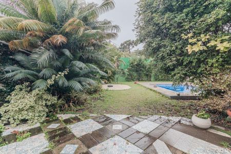 Casa para alugar com 375m², 4 quartos e 4 vagas