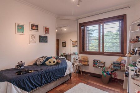 Casa para alugar com 375m², 4 quartos e 4 vagas