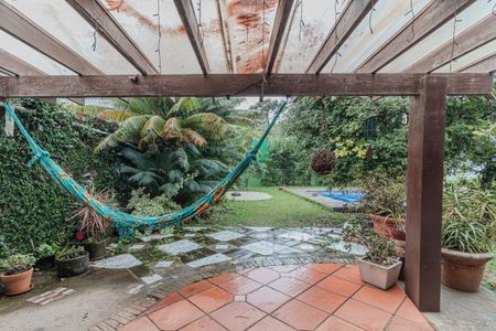 Casa para alugar com 375m², 4 quartos e 4 vagas