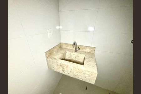 Banheiro  de apartamento para alugar com 2 quartos, 44m² em Água Fria, São Paulo