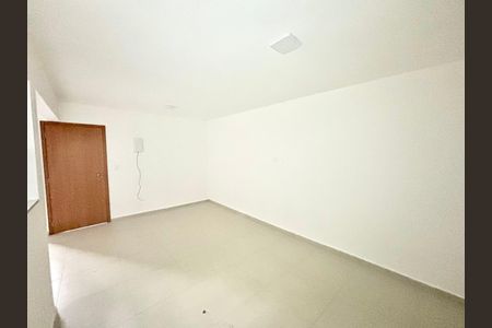 Sala de apartamento para alugar com 2 quartos, 44m² em Água Fria, São Paulo