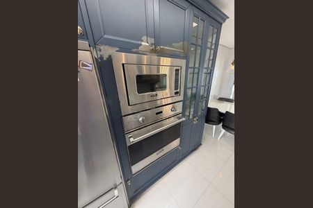 Apartamento à venda com 229m², 4 quartos e 4 vagas