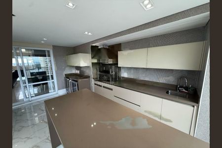 Apartamento à venda com 229m², 4 quartos e 4 vagas