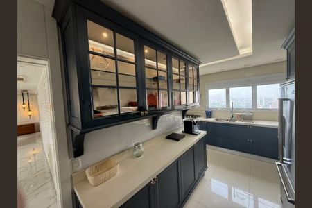 Apartamento à venda com 229m², 4 quartos e 4 vagas