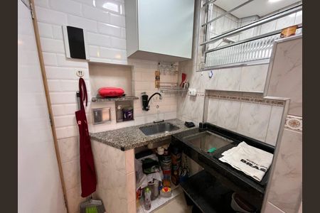 Cozinha de kitnet/studio para alugar com 1 quarto, 17m² em Aviação, Praia Grande