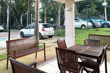 Apartamento à venda com 47m², 2 quartos e 1 vaga Apartamento à venda com 47m², 2 quartos e 1 vagaÁrea comum - Churrasqueira