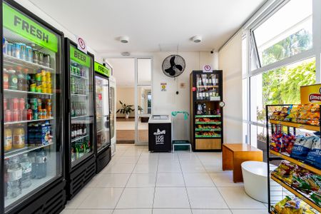 Studio para alugar com 30m², 1 quarto e 1 vaga Studio para alugar com 30m², 1 quarto e 1 vagaMini Mercado