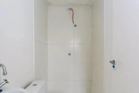 Banheiro  de kitnet/studio para alugar com 1 quarto, 16m² em Vila Andrade, São Paulo
