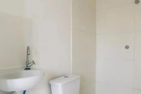 Banheiro  de kitnet/studio para alugar com 1 quarto, 16m² em Vila Andrade, São Paulo