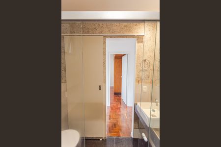 Apartamento para alugar com 75m², 2 quartos e 1 vaga Apartamento para alugar com 75m², 2 quartos e 1 vagaBanheiro Social