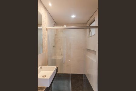 Apartamento para alugar com 75m², 2 quartos e 1 vaga Apartamento para alugar com 75m², 2 quartos e 1 vagaBanheiro Social