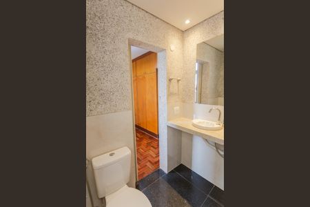 Apartamento para alugar com 75m², 2 quartos e 1 vaga Apartamento para alugar com 75m², 2 quartos e 1 vagaBanheiro da Suíte
