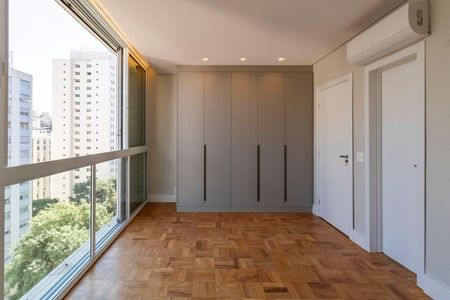Apartamento à venda com 6 quartos, 250m² em Santa Cecilia, São Paulo