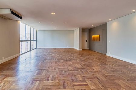 Apartamento à venda com 6 quartos, 250m² em Santa Cecilia, São Paulo