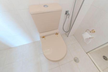 Apartamento à venda com 96m², 3 quartos e sem vaga Apartamento à venda com 96m², 3 quartos e sem vagaBanheiro