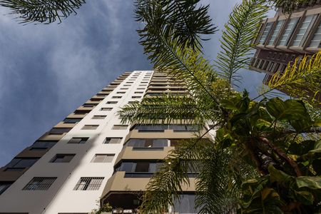 Apartamento para alugar com 88m², 3 quartos e 1 vaga Apartamento para alugar com 88m², 3 quartos e 1 vagaFachada