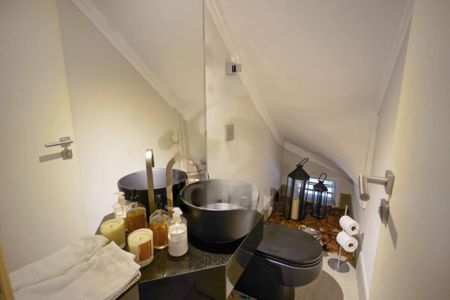 Casa à venda com 3 quartos, 154m² em Vila Cordeiro, São Paulo