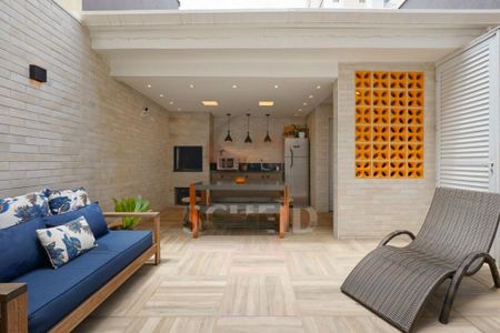Casa à venda com 3 quartos, 154m² em Vila Cordeiro, São Paulo