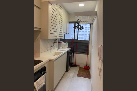 Apartamento à venda com 79m², 2 quartos e 1 vaga Apartamento à venda com 79m², 2 quartos e 1 vagaÁrea de Serviço