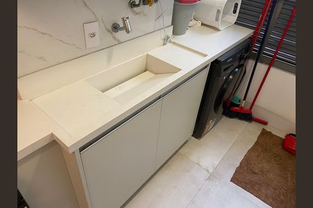 Apartamento à venda com 79m², 2 quartos e 1 vaga Apartamento à venda com 79m², 2 quartos e 1 vagaÁrea de Serviço