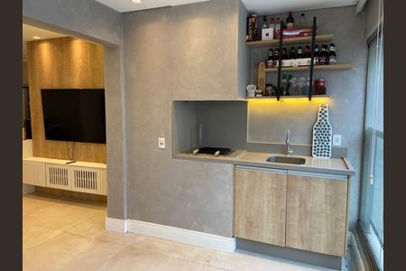 Apartamento à venda com 79m², 2 quartos e 1 vaga Apartamento à venda com 79m², 2 quartos e 1 vagaVaranda