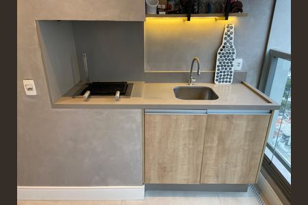 Apartamento à venda com 79m², 2 quartos e 1 vaga Apartamento à venda com 79m², 2 quartos e 1 vagaVaranda
