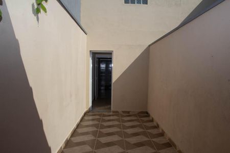 Casa para alugar com 40m², 1 quarto e sem vaga