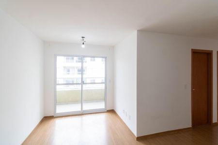 Sala de apartamento para alugar com 2 quartos, 42m² em Inhoaíba, Rio de Janeiro