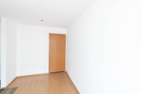 Sala de apartamento para alugar com 2 quartos, 42m² em Inhoaíba, Rio de Janeiro