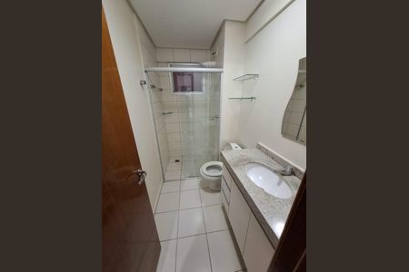 Banheiro  de apartamento para alugar com 2 quartos, 65m² em Jardim Goiás, Goiânia