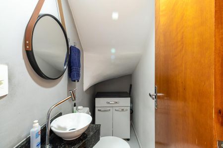 Casa à venda com 96m², 3 quartos e 3 vagas
