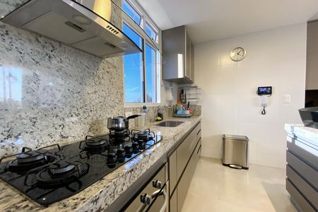 Apartamento à venda com 65m², 2 quartos e 2 vagas