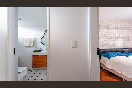 Apartamento à venda com 84m², 1 quarto e 2 vagas Apartamento à venda com 84m², 1 quarto e 2 vagasBanheiro