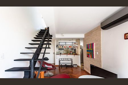 Apartamento à venda com 84m², 1 quarto e 2 vagas Apartamento à venda com 84m², 1 quarto e 2 vagasSala