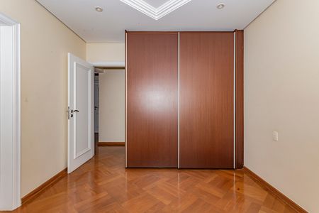 Apartamento à venda com 280m², 8 quartos e 4 vagas