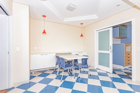Apartamento à venda com 280m², 8 quartos e 4 vagas