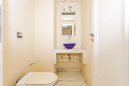 Apartamento à venda com 280m², 8 quartos e 4 vagas